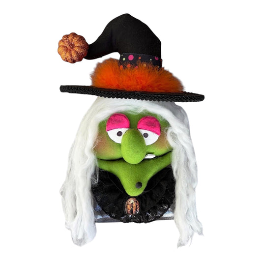 Witch wreath attachment tutorial